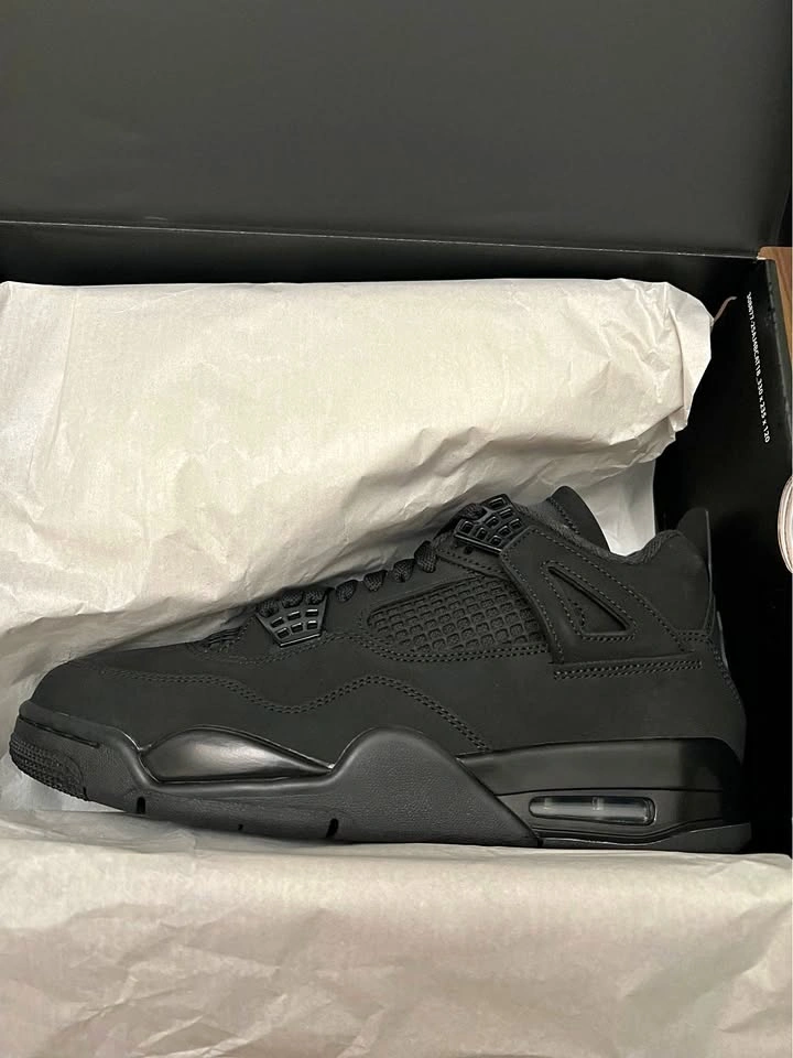 [BRAND NEW] Jordan 4 Retro "Black Cat" (2025) - Size 9 Men's
