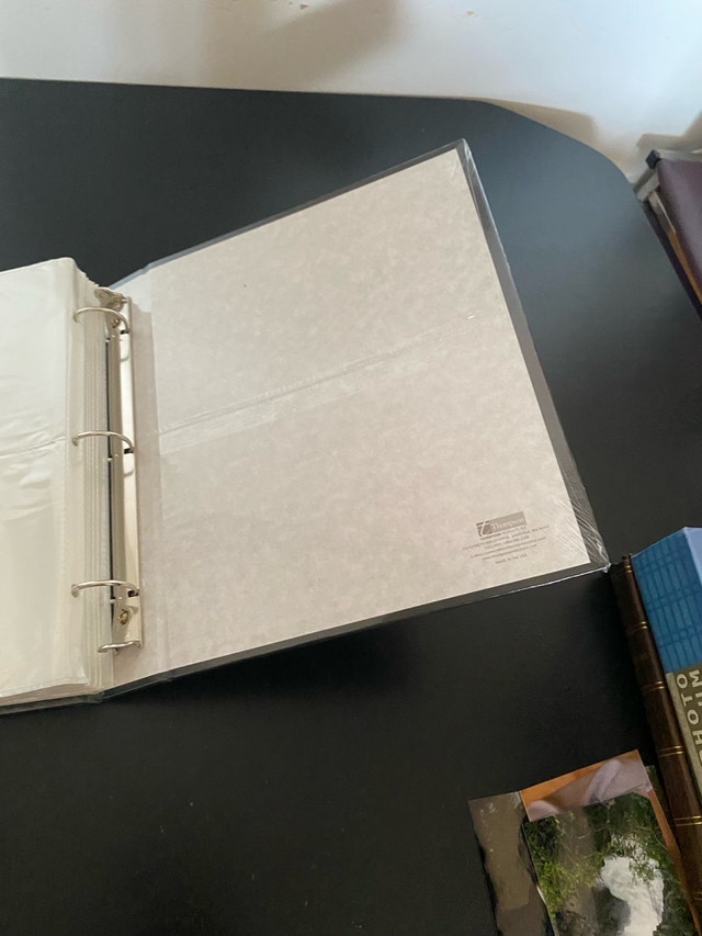 Photo Album Like New! - photo 4