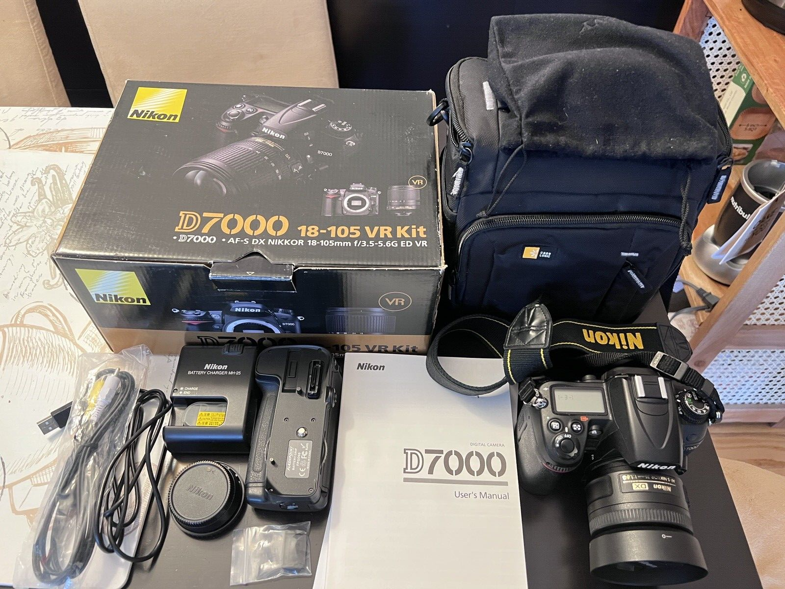 Nikon D7000 18-105 VR Kit AF-S DX Nikkor f/3.5-5.6 Digital SLR C