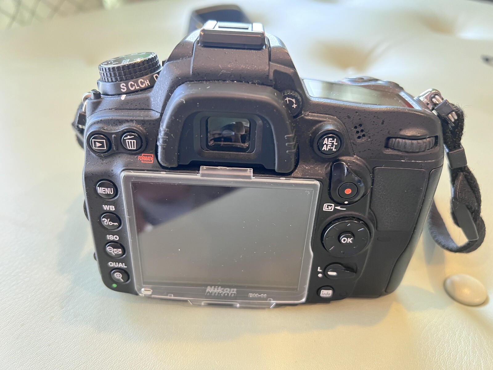Nikon D7000 18-105 VR Kit AF-S DX Nikkor f/3.5-5.6 Digital SLR C - photo 4