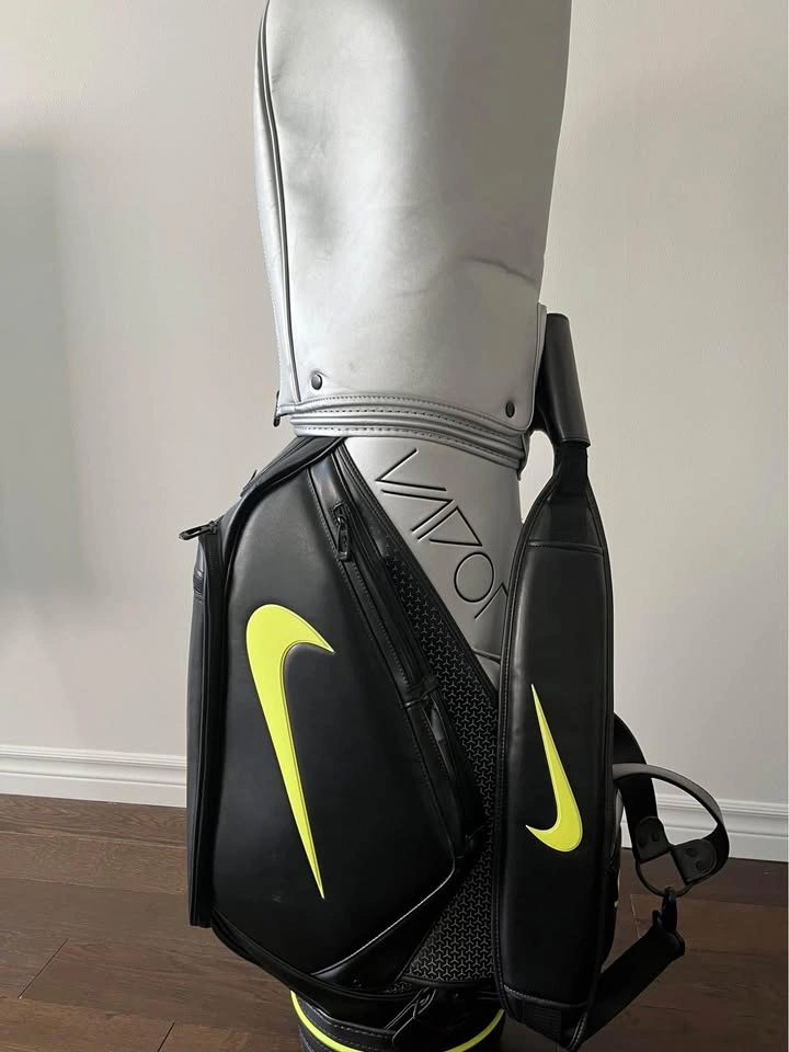 Nike Tour Golf Bag