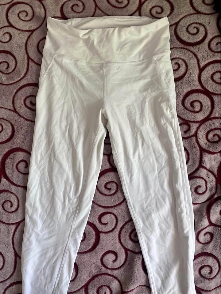 Sommer Ray Leggings - Size Large