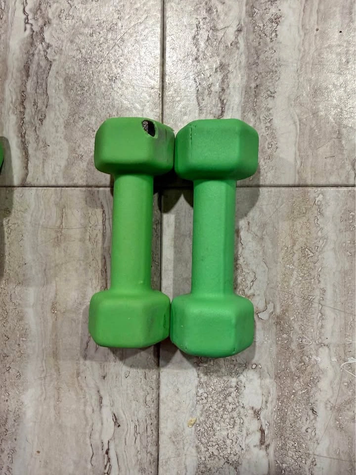 Green 4 lb dumbbells pair