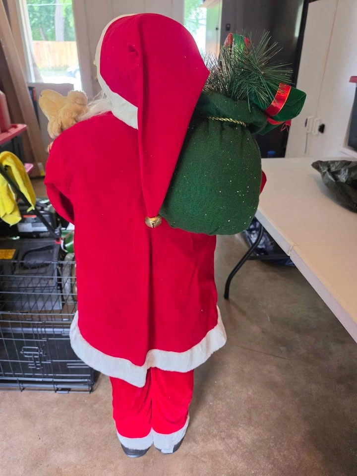 Tall Santa - photo 2