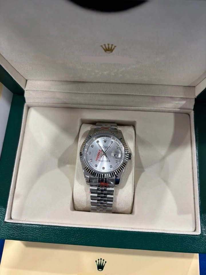 Luxury Watch | Silver | 41 MM - photo 3