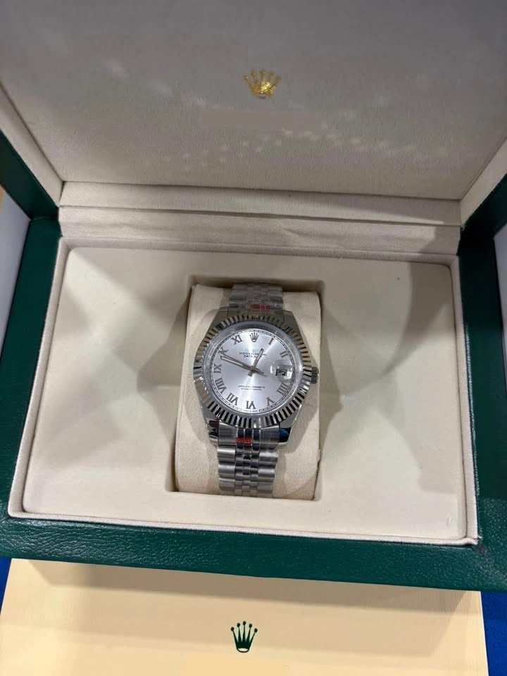 Luxury Watch | Silver | 41 MM - photo 2