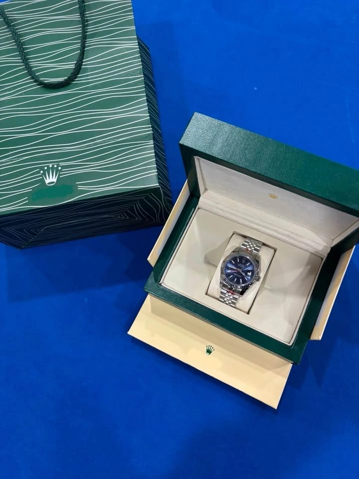 Luxury Watch | Blue dial | 41 MM - photo 2