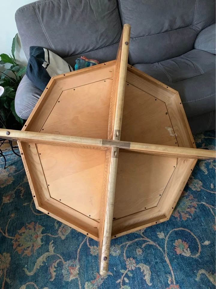 Vintage Mid-Century Hexagonal Oak Coffee Table – Starburst Grain - photo 3