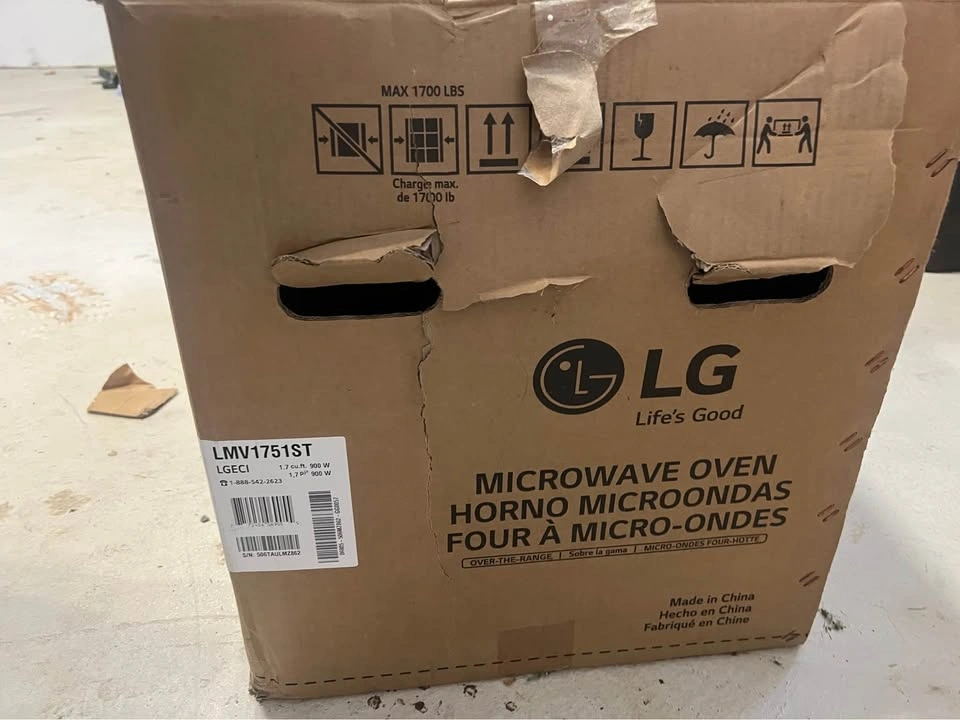 LG Over-the-Range Microwave LMV1751ST - New - photo 4