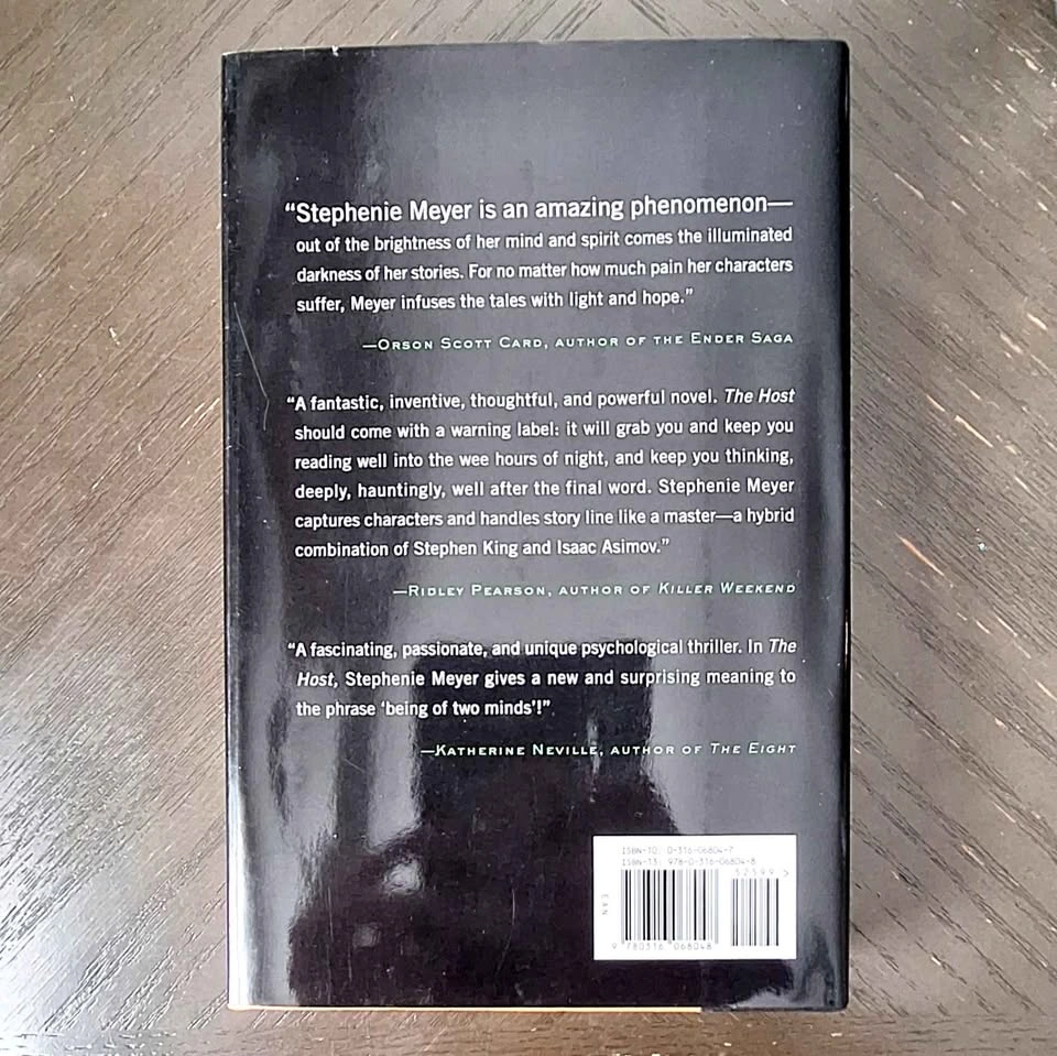 The Host book - YA dystopia hardcover - like new - photo 2