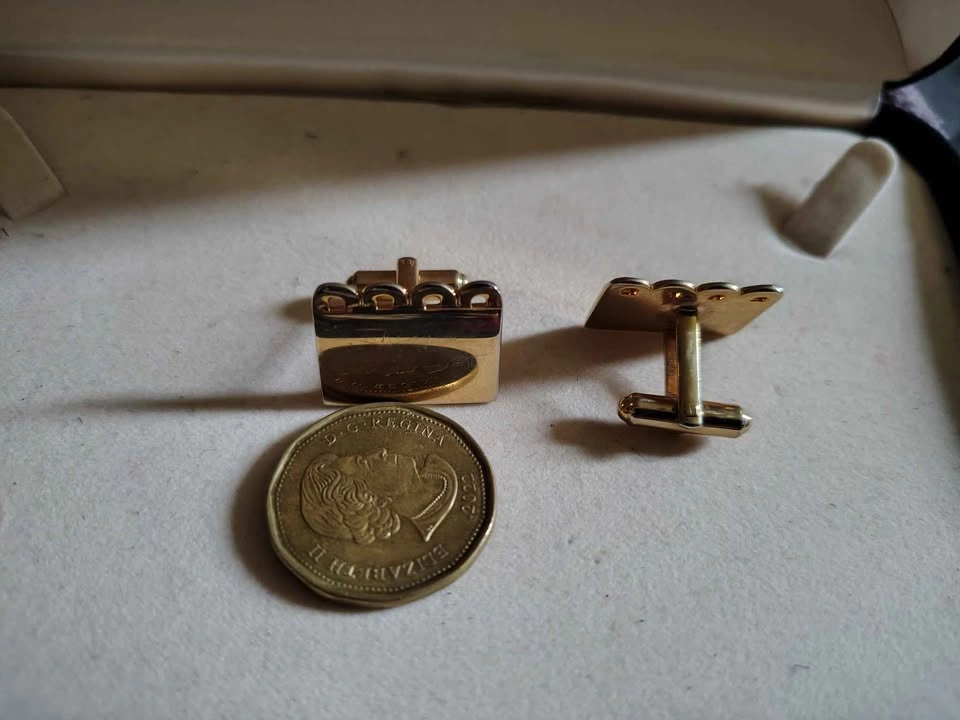 Vintage 1950s Swank Gold Tone "Castle Wall" Cufflinks - photo 3