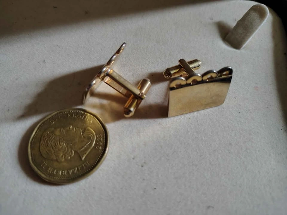 Vintage 1950s Swank Gold Tone "Castle Wall" Cufflinks - photo 5