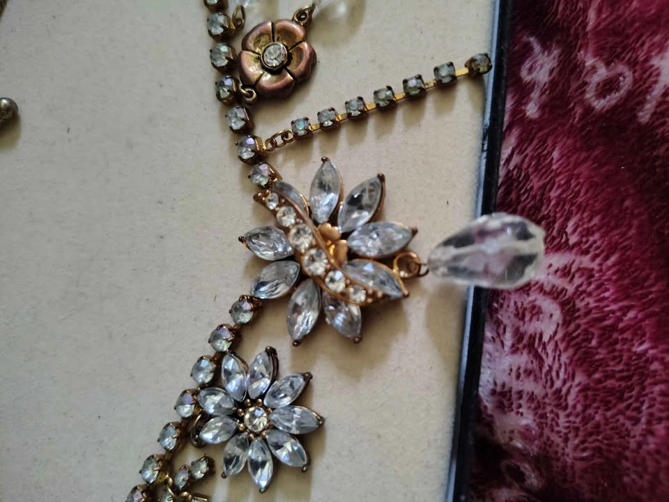 Vintage 1950s Crystal Rhinestone Bib Necklace - photo 2