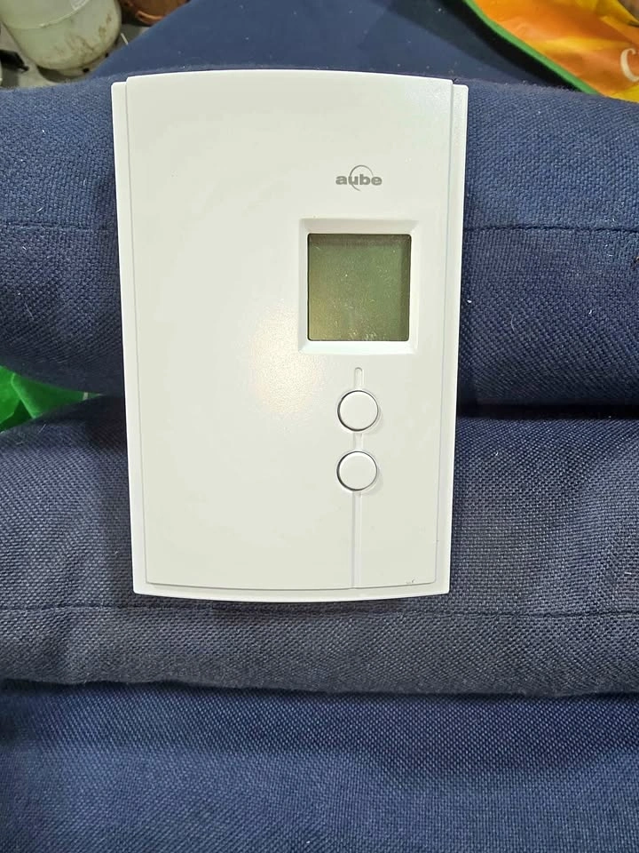 Thermostat aube non programmable