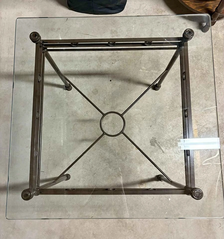 Petite table