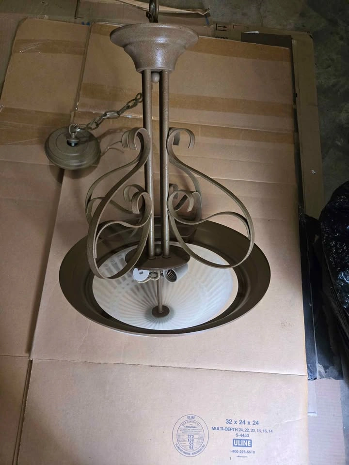 Chandelier light - photo 3