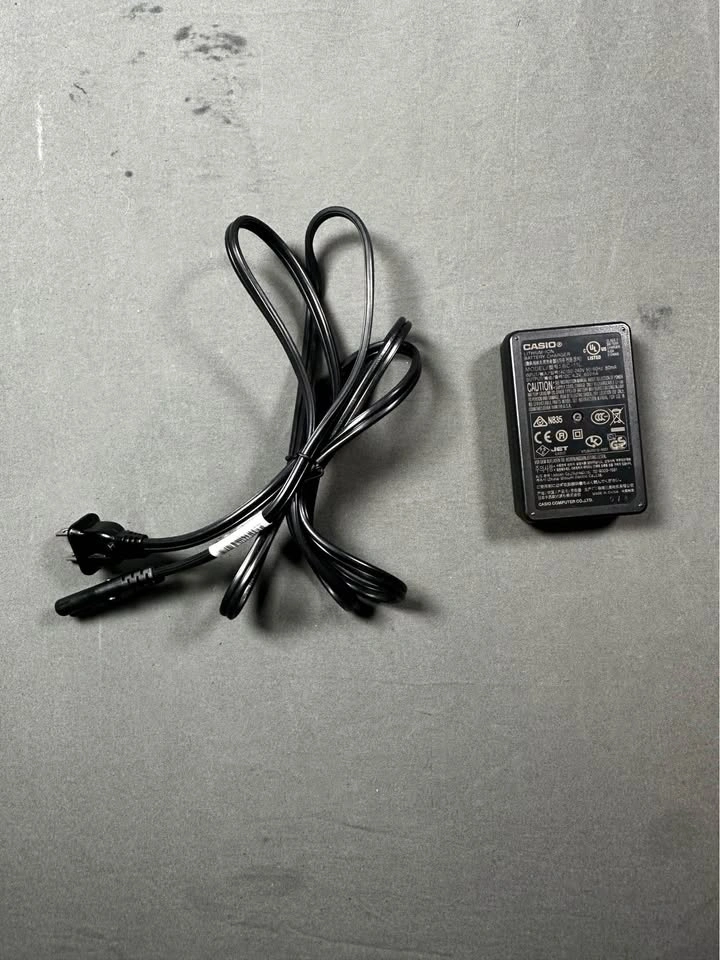 Casio Digital Camera Battery Charger - photo 3