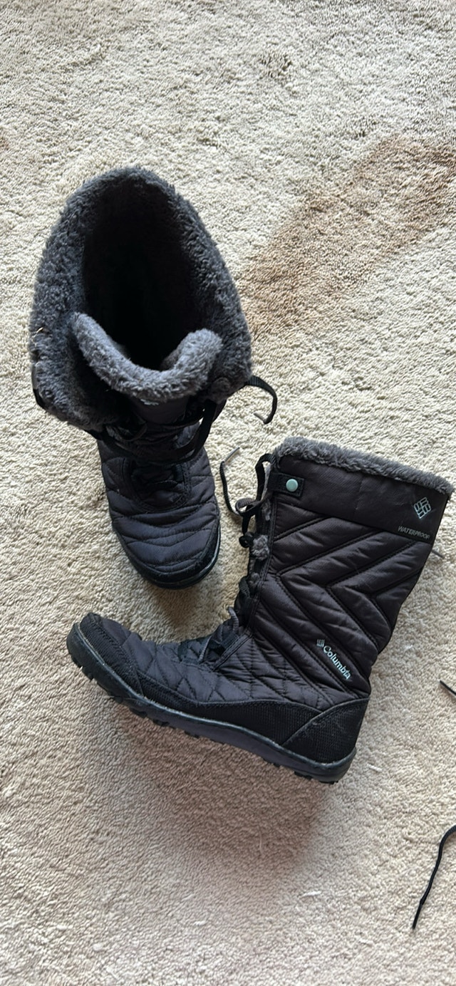 Columbia Winter Boots (girls size 5)
