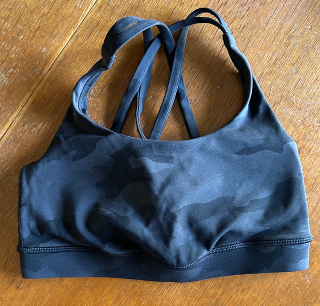 Lululemon Athletic Wear Lot - Size 4 Joggers - photo 3