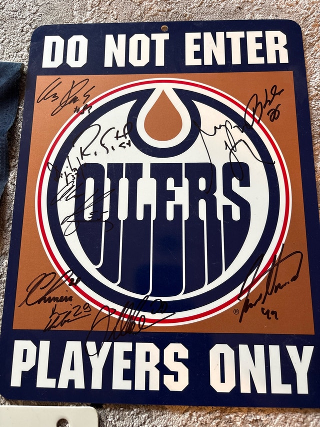 Oilers Team Signed Banners & Car Flag - photo 3