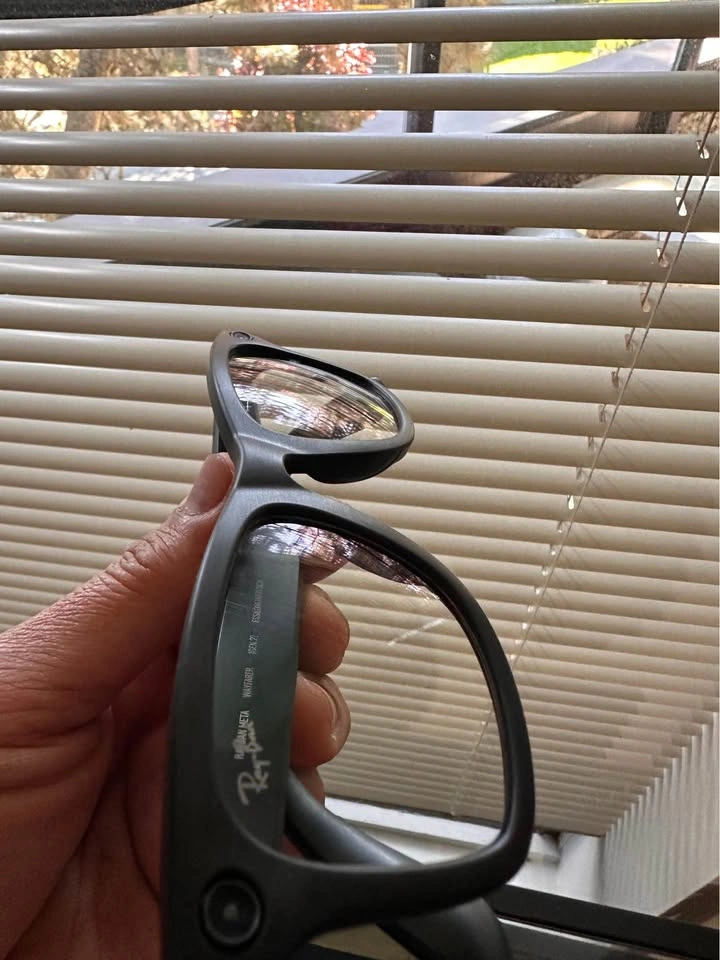 Ray-Ban Meta Smart Glasses (Wayfarer) Gen 2 - Transition - photo 3