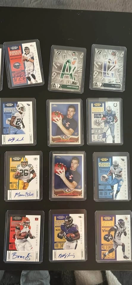 Football & Hockey Lot - photo 3