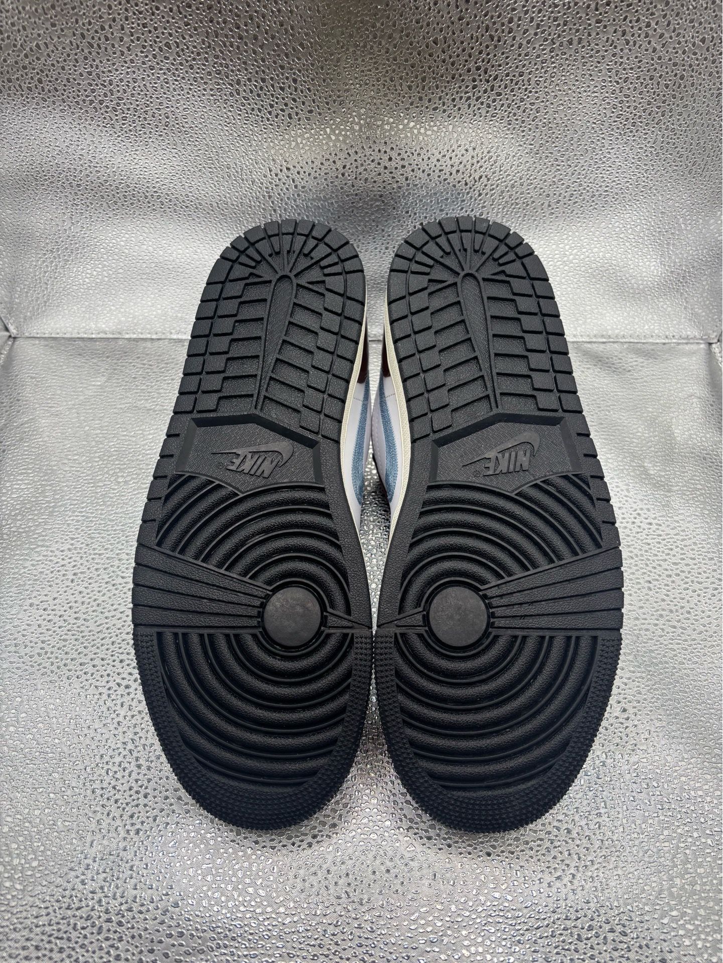 Air Jordan 1 Low SE Brown Blue Grey - photo 3
