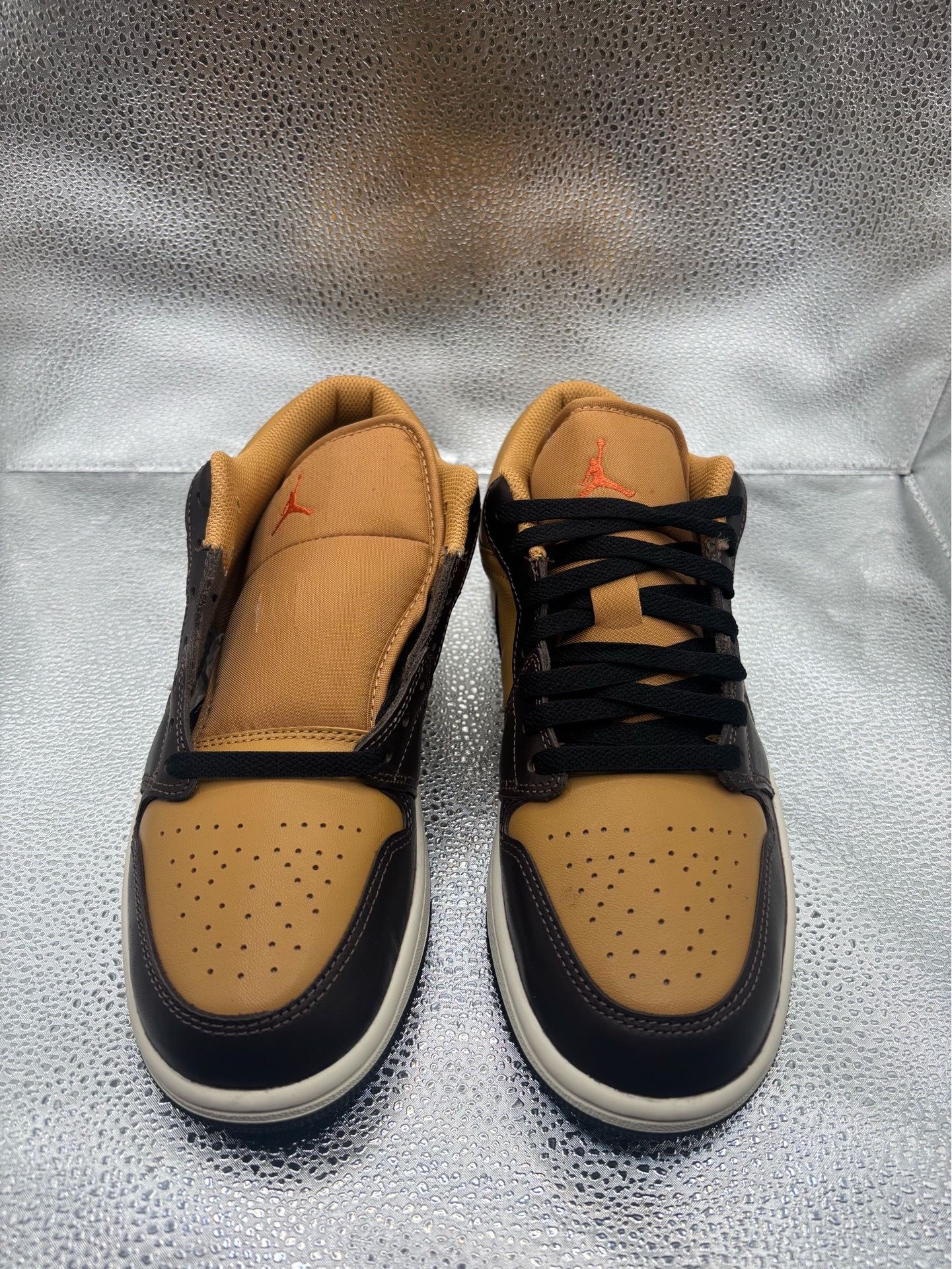 Air Jordan 1 Low SE Flax Baroque Brown - photo 2