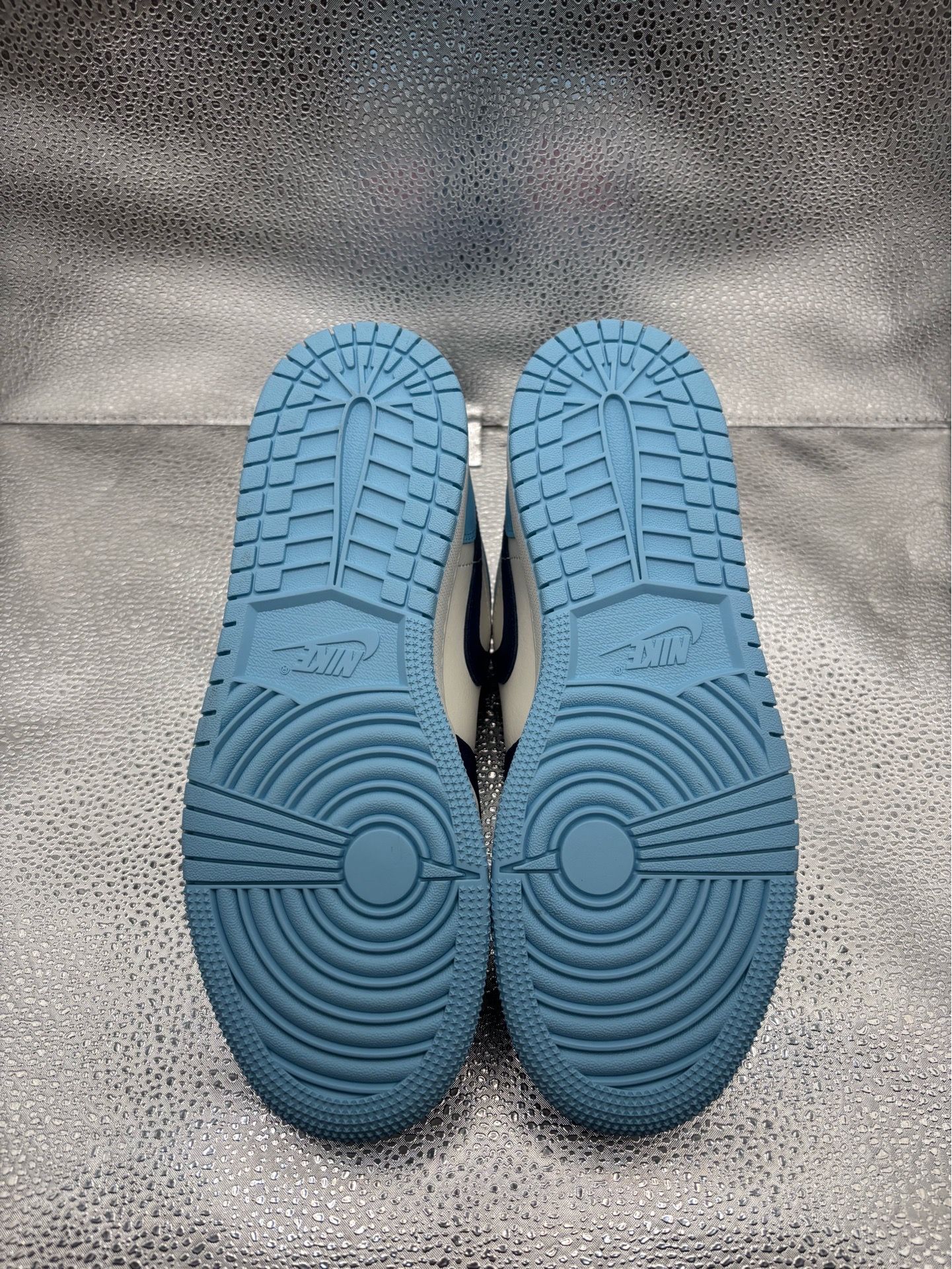 Air Jordan 1 Low Sail Blue Chill GS - photo 3