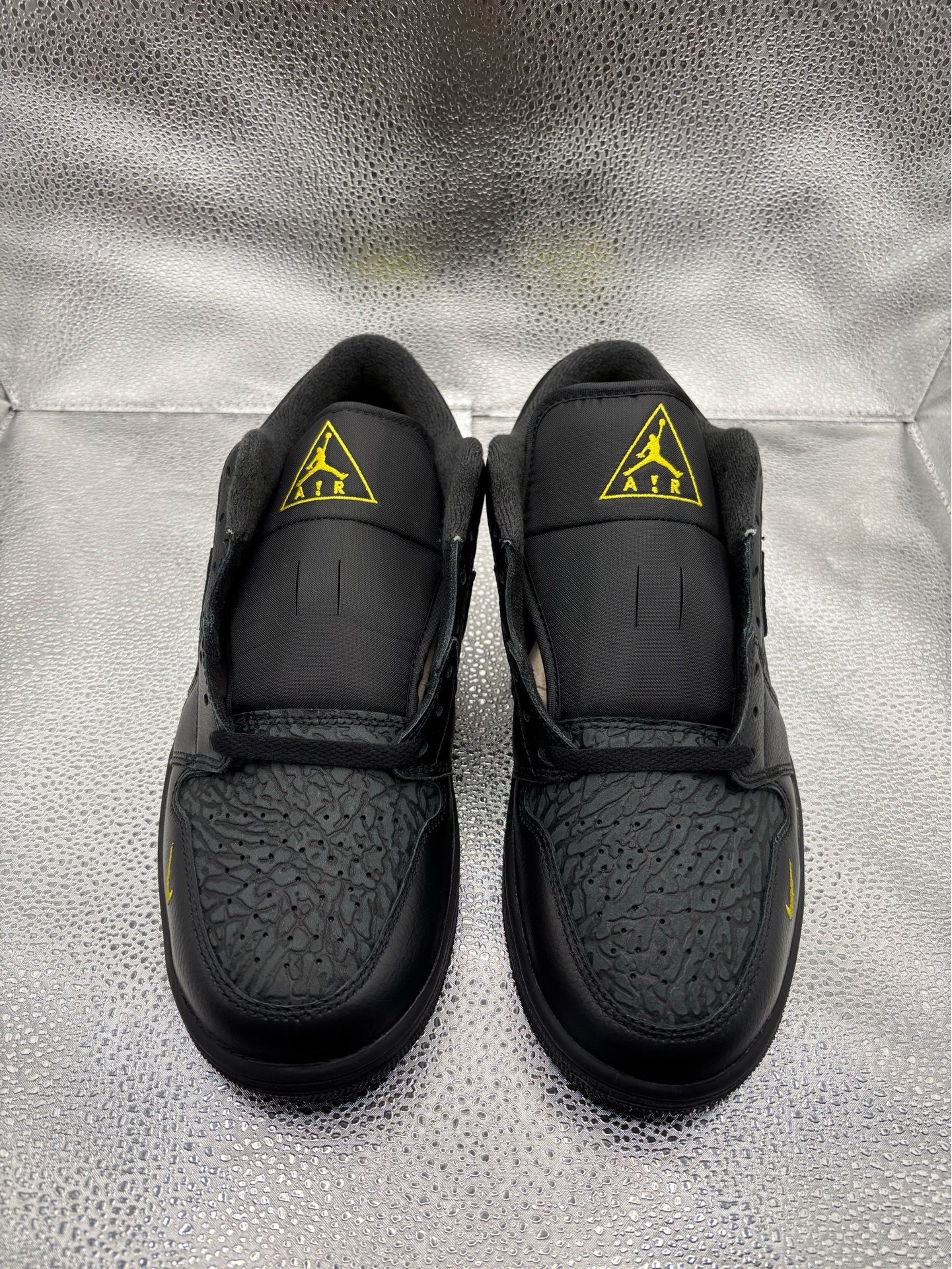 Air Jordan 1 Low Elephant Print - photo 2