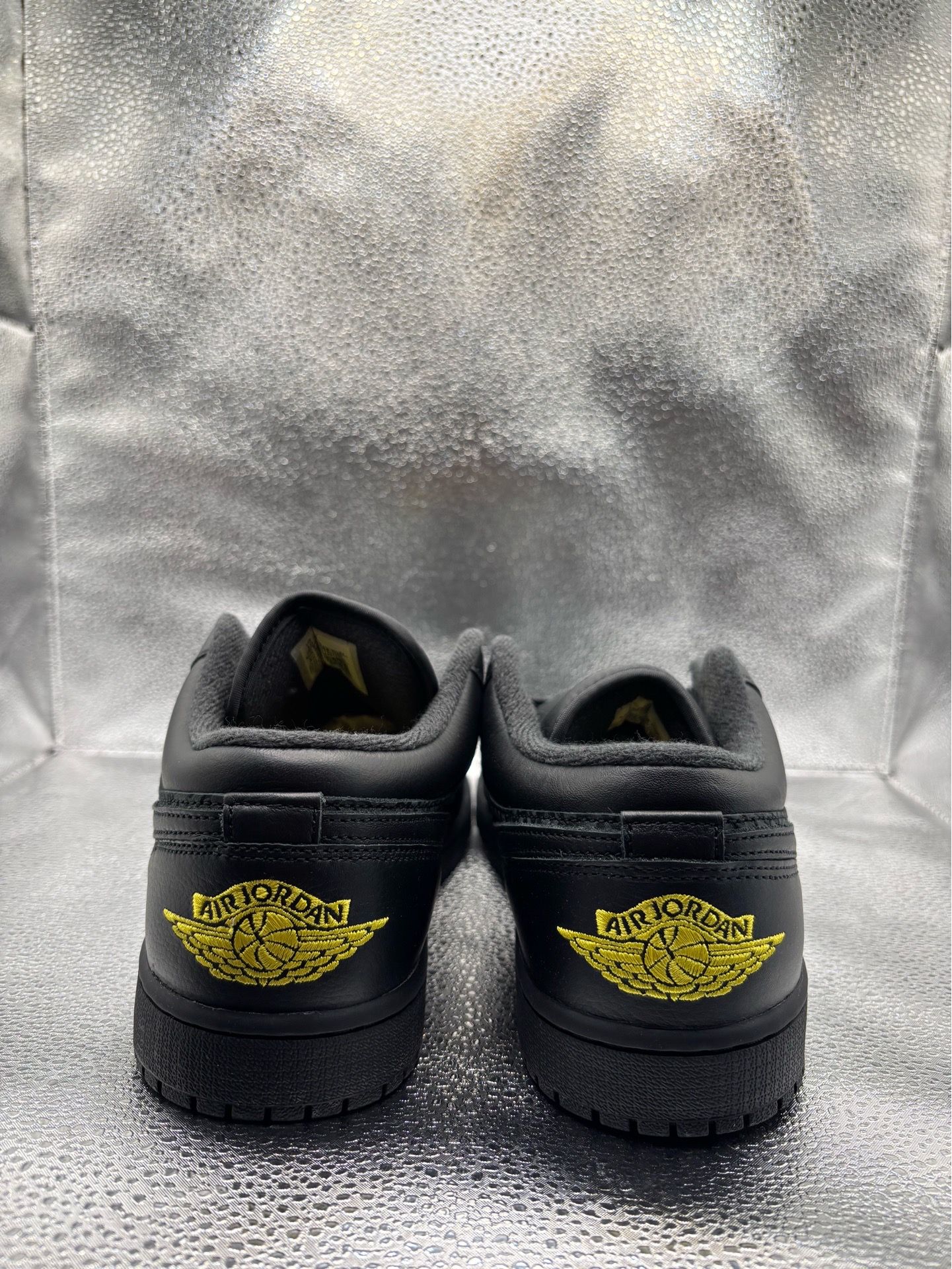 Air Jordan 1 Low Elephant Print - photo 4