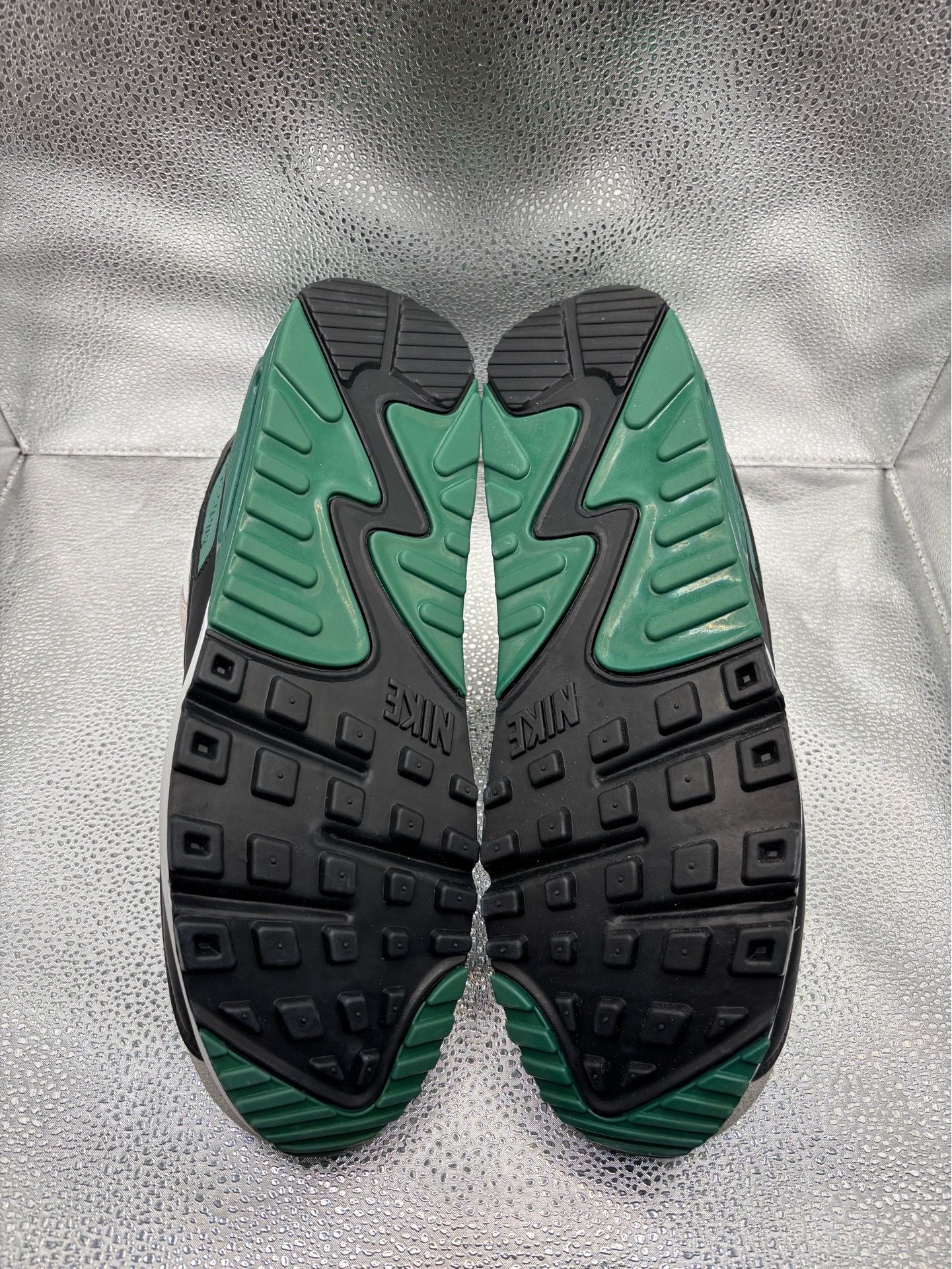 Nike Air Max 90 Evergreen Aura - Men's Size 13 - photo 3