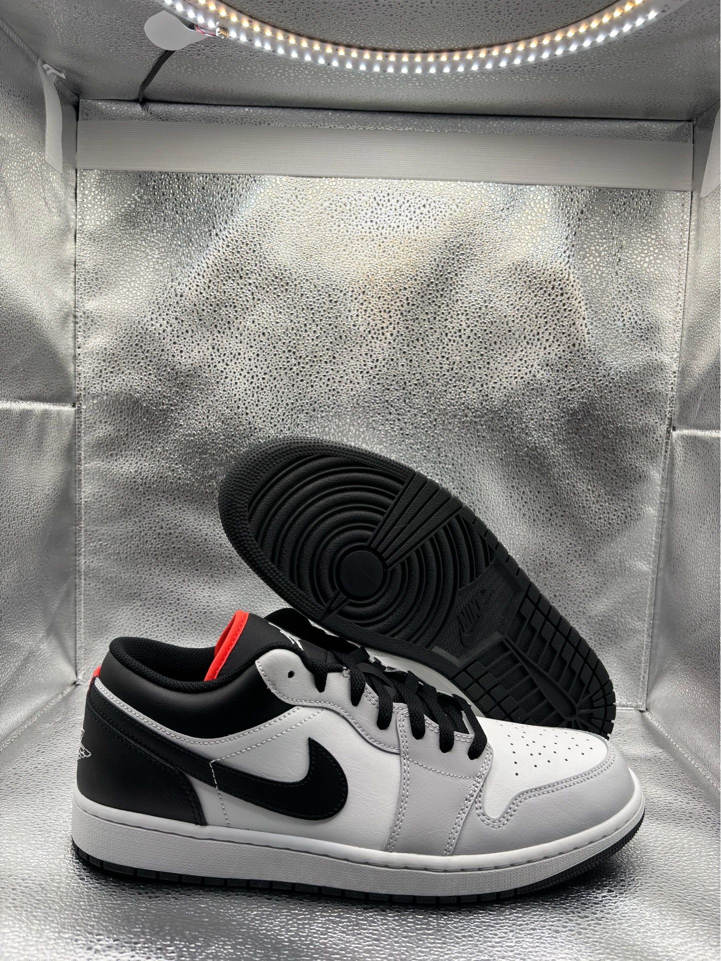 Air Jordan 1 Low Neutral Grey Infrared