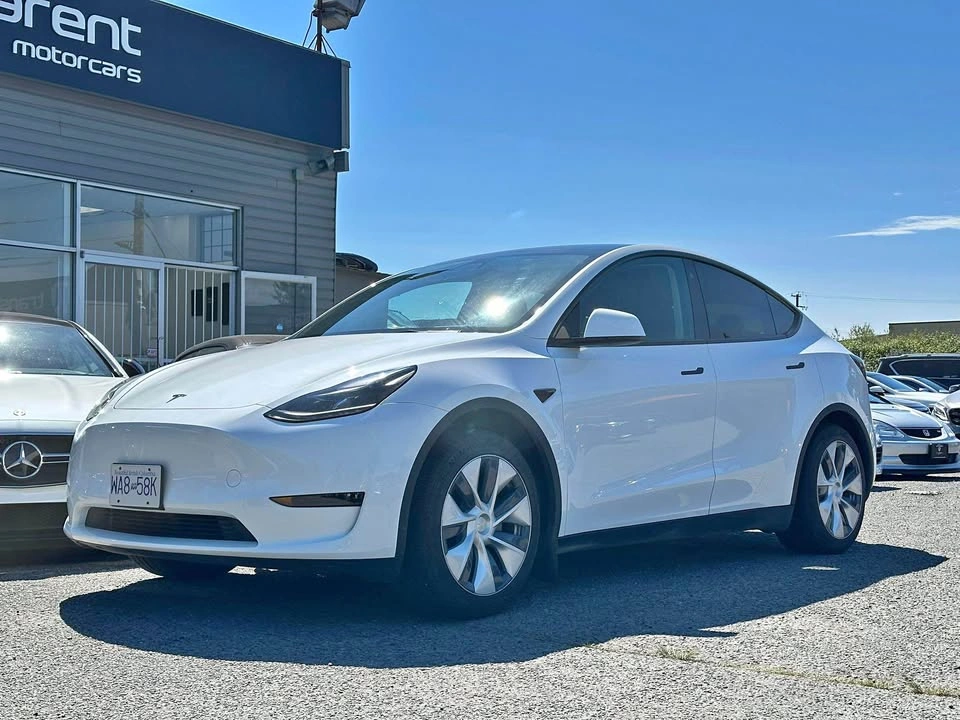 2023 Tesla Model Y Standard Range RWD