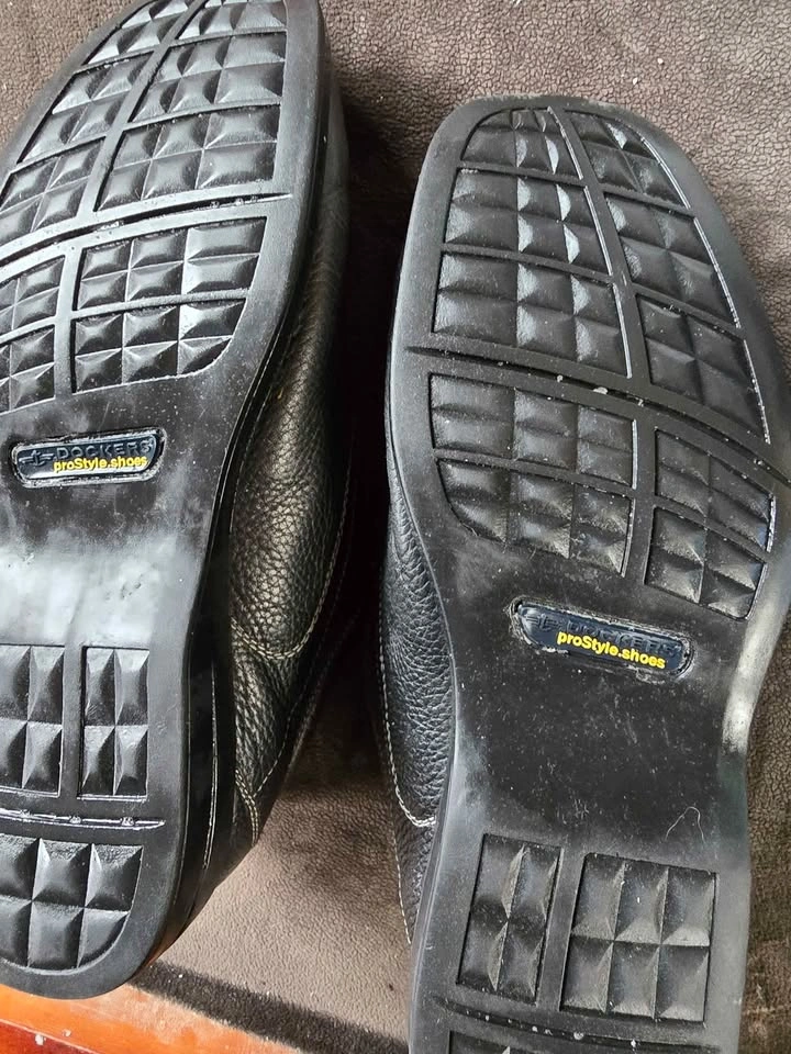 Dockers Black Leather Slip-On Shoes - photo 3