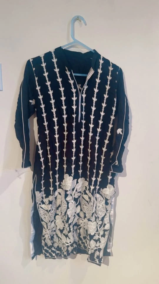 Pakistani Fork and Kurta - Size Small - photo 2