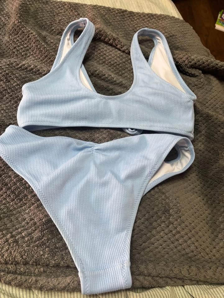Blue bikini size small - photo 2