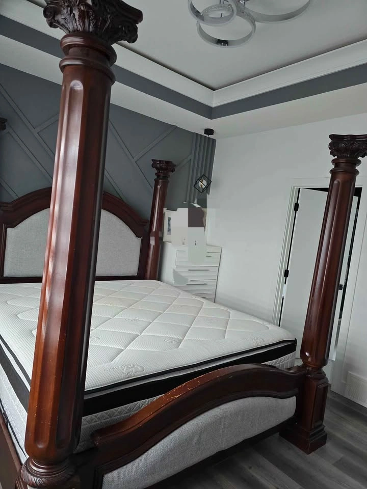 Dark Wood Four-Poster Bed Frame w/ Dresser & Mirror - photo 2