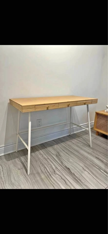 Ikea Desk LILLÅSEN