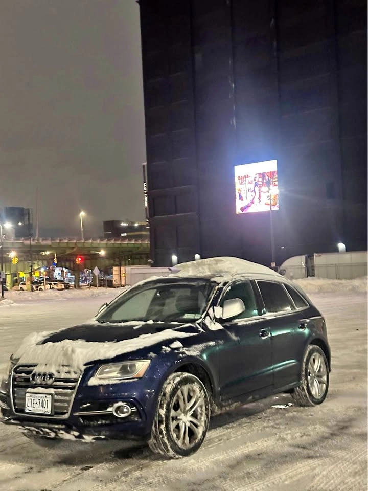 2014 Audi SQ5 Premium Sport Utility 4D