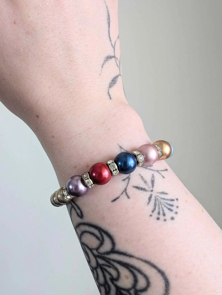 Assorted bracelets - photo 4