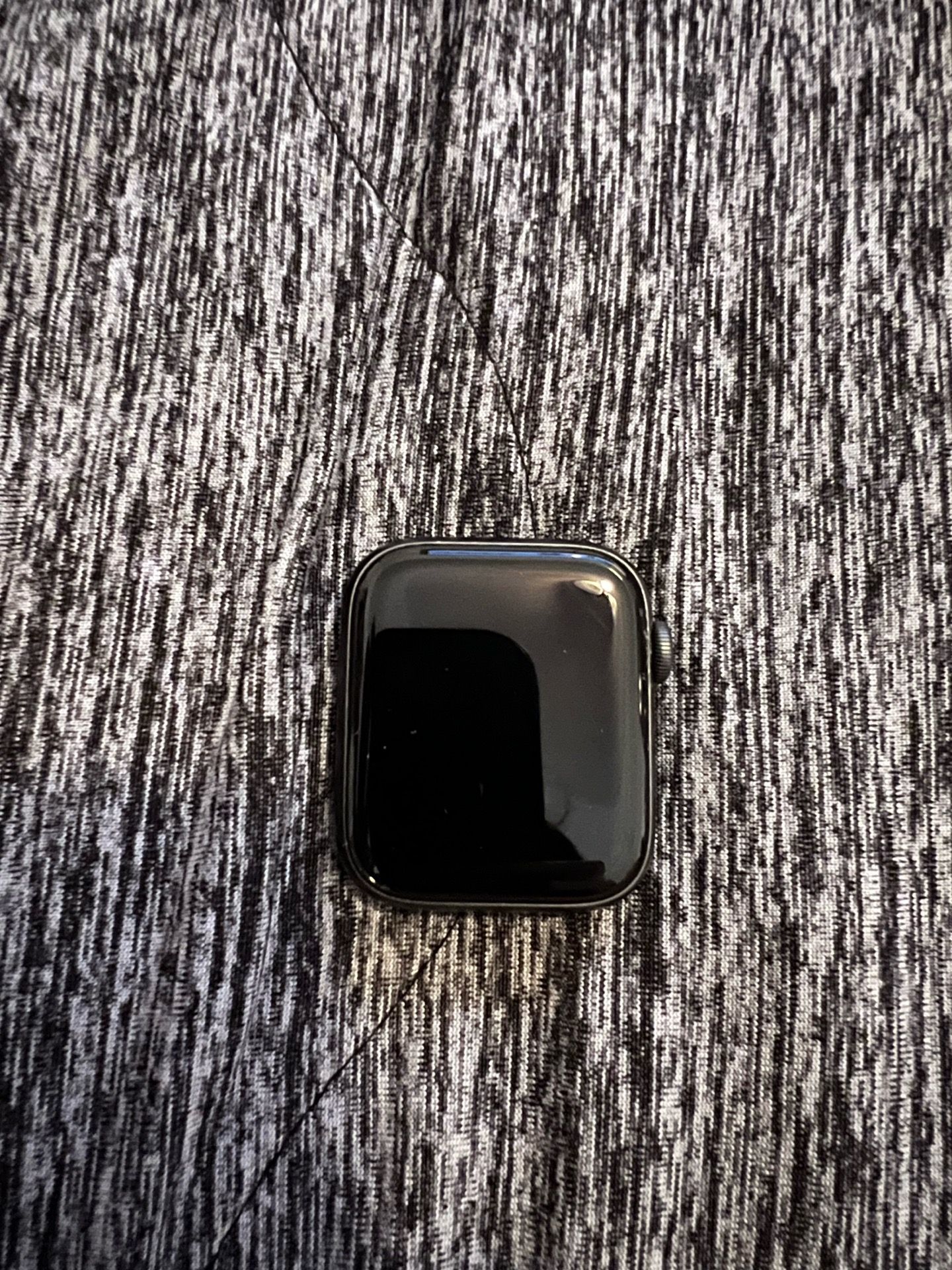 Apple Watch 5th Gen 44mm GPS - photo 5