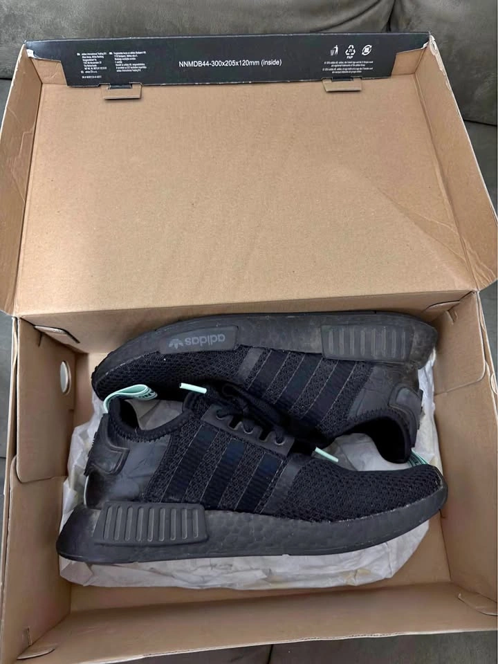 Adidas NMD Black Size 7