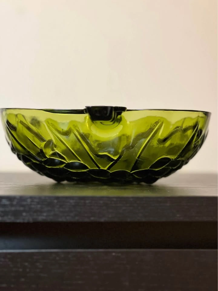 Vintage Indiana Glass Avocado Green Fruit Bowl - photo 4