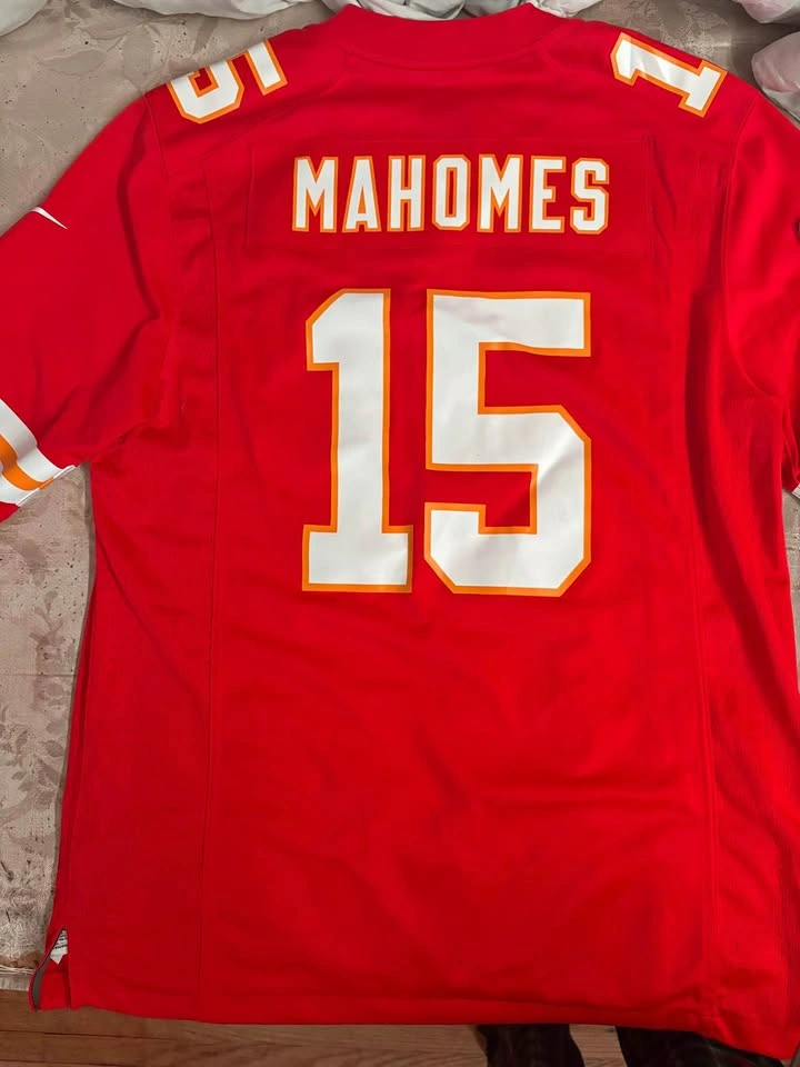 Kansas City Chiefs Patrick Mahomes Jersey - Men's Medium