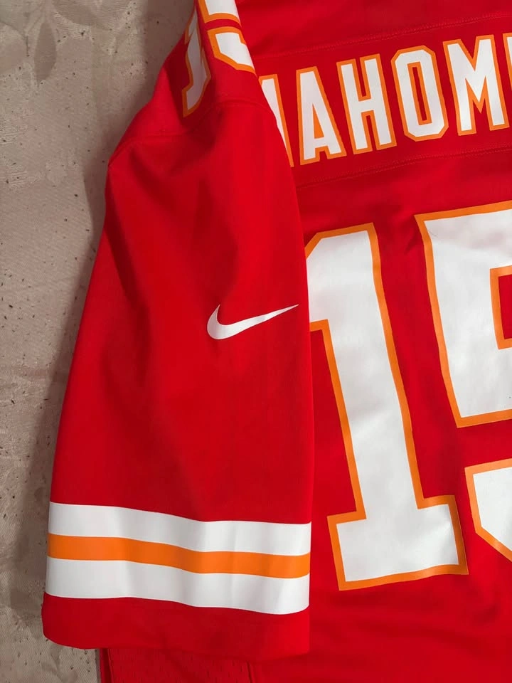 Kansas City Chiefs Patrick Mahomes Jersey - Men's Medium - photo 2