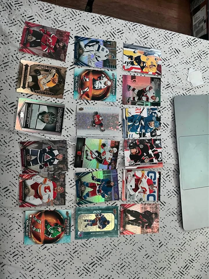 Upper Deck NHL Hockey Cards