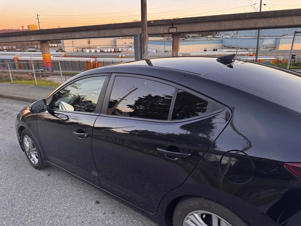 2020 Hyundai Elantra - photo 3