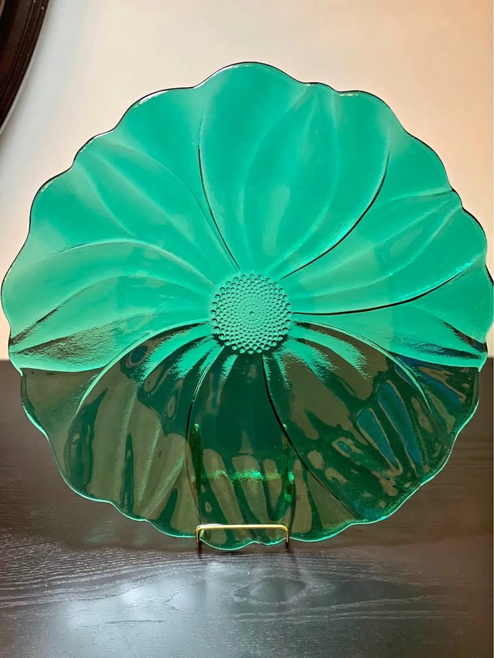 Emerald Green Pressed Glass Platter Sunflower Pattern 14.5”