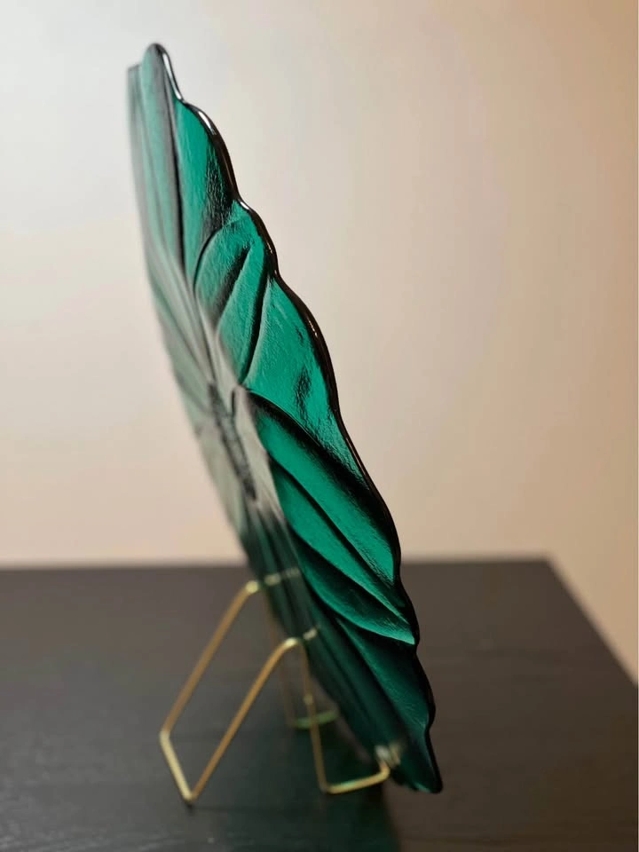 Emerald Green Pressed Glass Platter Sunflower Pattern 14.5” - photo 2